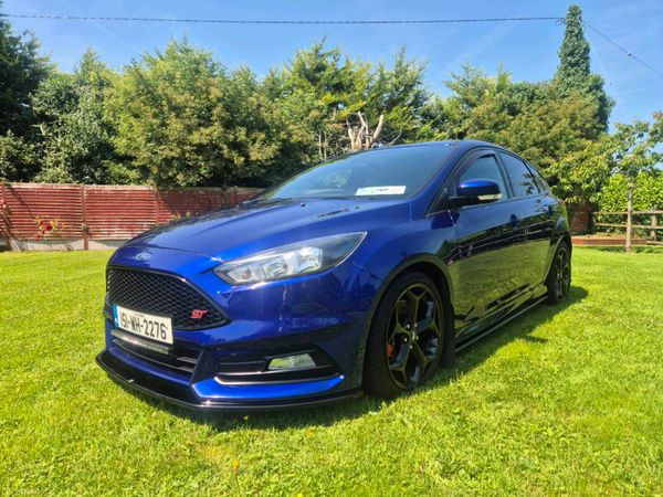Ford Focus Hatchback, Diesel, 2015, Blue