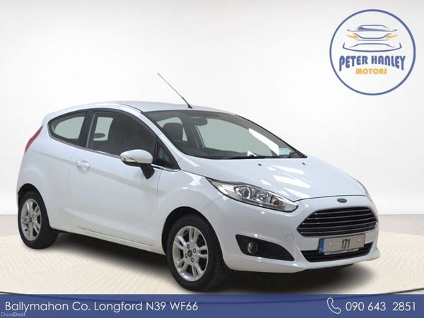 Ford Fiesta Hatchback, Petrol, 2017, White