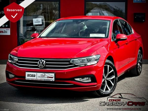 Volkswagen Passat Saloon, Diesel, 2022, Red