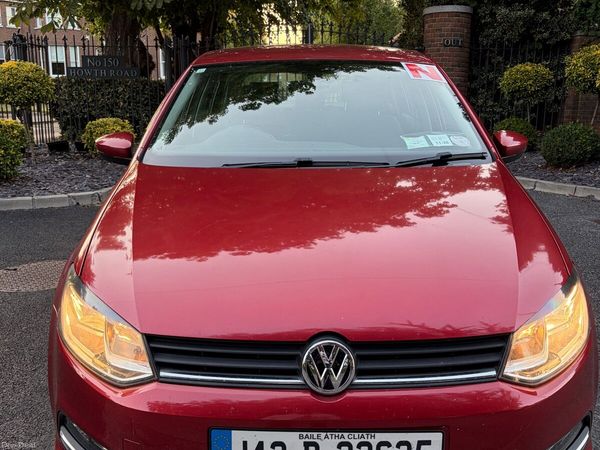 Volkswagen Polo Hatchback, Petrol, 2014, Red