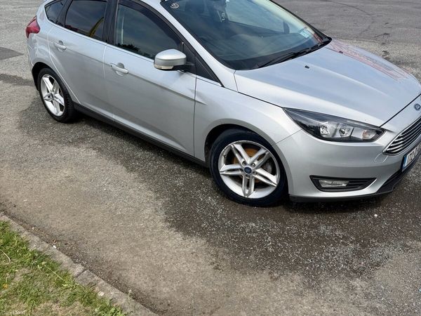 Ford Focus Hatchback, Diesel, 2017, Silver
