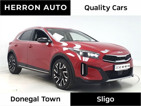 Kia XCeed Hatchback, Petrol Plug-in Hybrid, 2023, Red