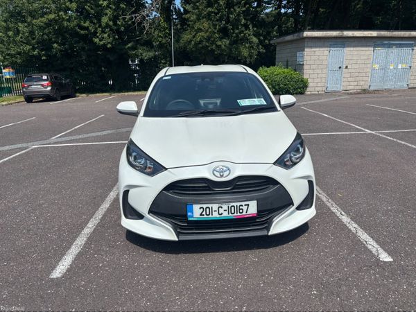 Toyota Yaris Hatchback, Petrol, 2020, White