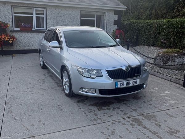 Skoda Superb Saloon, Diesel, 2013, Silver