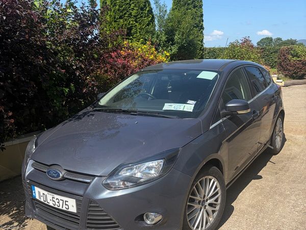 Ford Focus Hatchback, Petrol, 2011, Grey