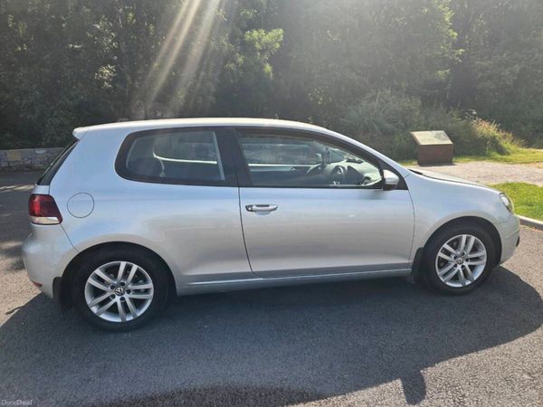 Volkswagen Golf Hatchback, Petrol, 2010, Silver