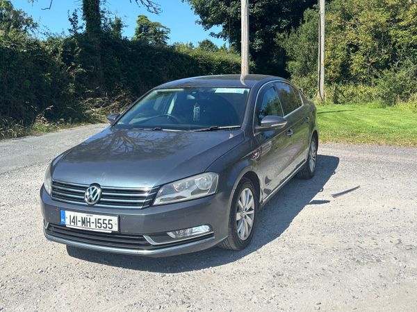 Volkswagen Passat Saloon, Diesel, 2014, Grey