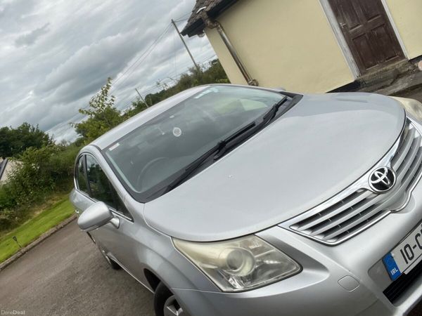 Toyota Avensis Saloon, Diesel, 2010, Silver