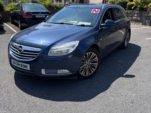 Opel Insignia Estate, Diesel, 2012, Blue