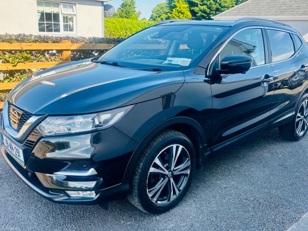Nissan Qashqai MPV, Petrol, 2019, Black