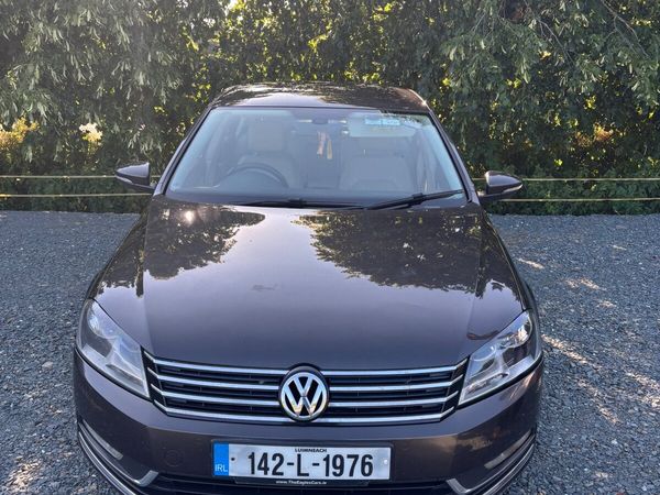 Volkswagen Passat Saloon, Diesel, 2014, Brown