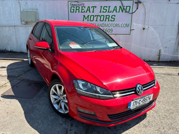 Volkswagen Golf Hatchback, Petrol, 2017, Red