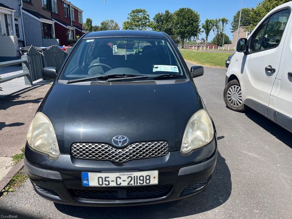 Toyota Yaris Hatchback, Petrol, 2005, Black