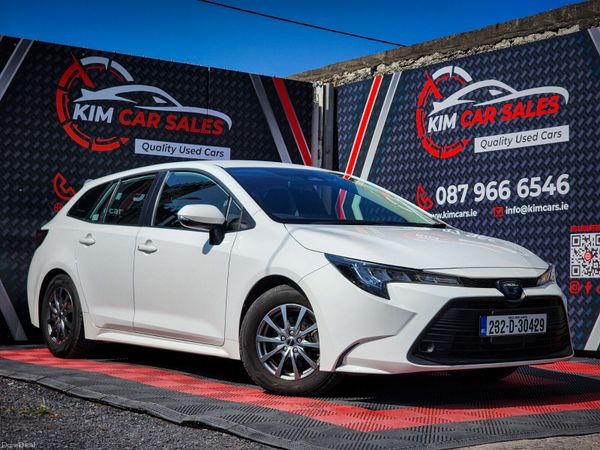 Toyota Corolla Estate, Petrol Hybrid, 2023, White