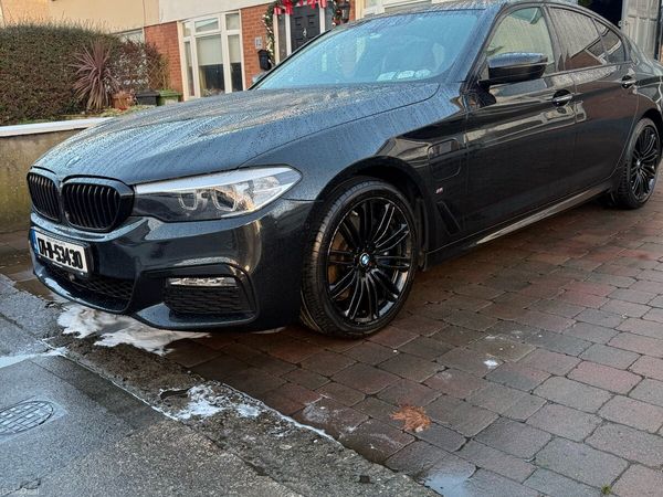 BMW 5-Series Saloon, Petrol Plug-in Hybrid, 2017, Black