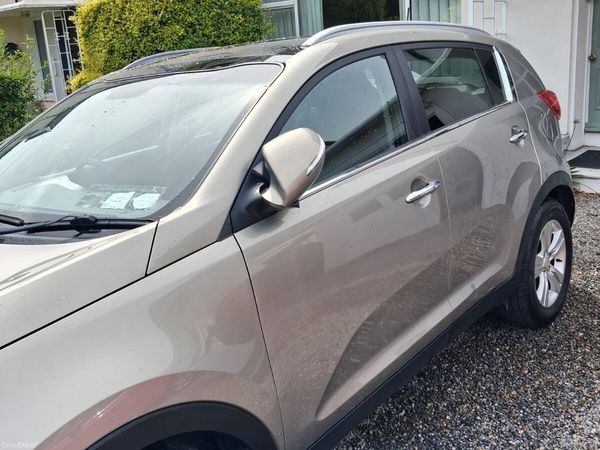 Kia Sportage SUV, Diesel, 2013, Silver