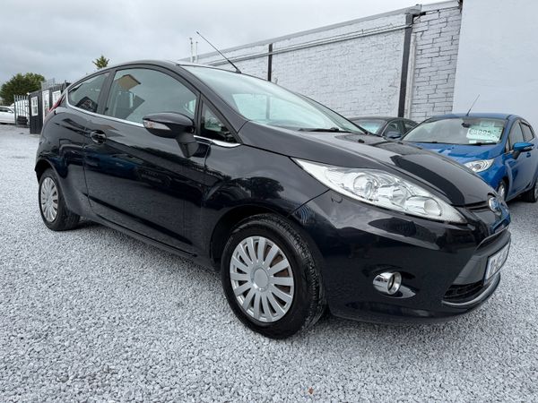 Ford Fiesta Hatchback, Petrol, 2010, Black