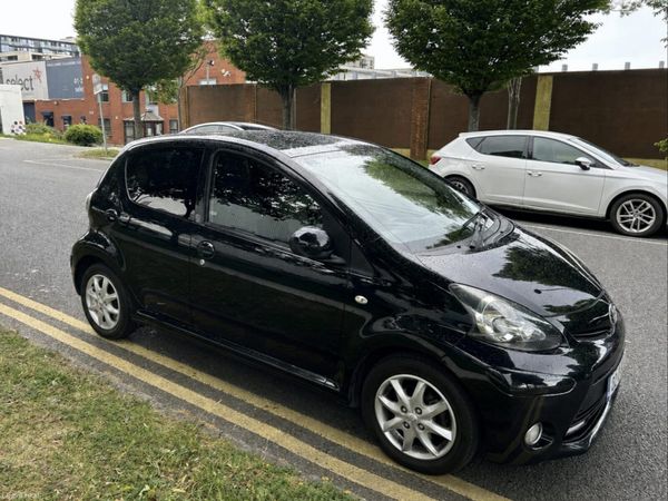 Toyota Aygo Hatchback, Petrol, 2013, Black