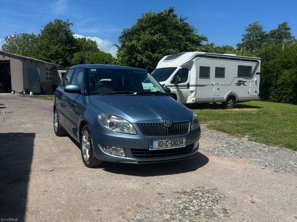 Skoda Fabia Hatchback, Petrol, 2010, Grey
