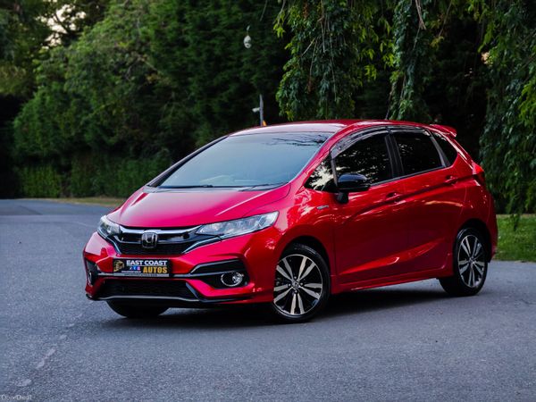 Honda Fit Hatchback, Petrol Hybrid, 2018, Red