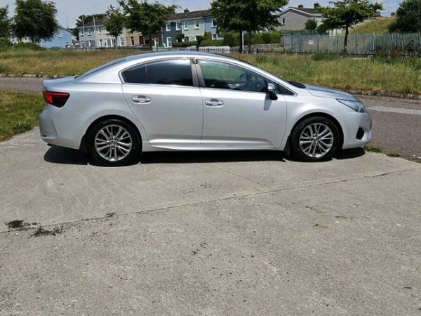 Toyota Avensis Saloon, Diesel, 2016, Silver