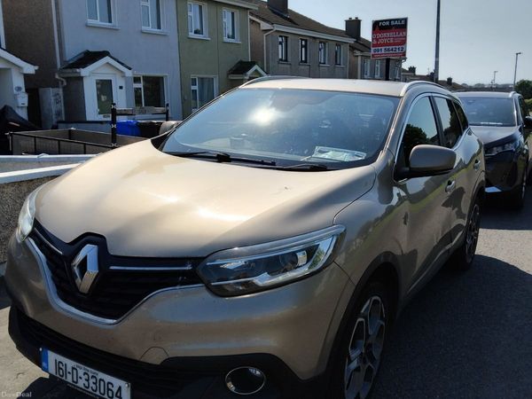 Renault Kadjar SUV, Diesel, 2016, Gold