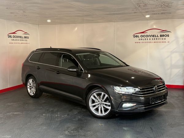 Volkswagen Passat Estate, Diesel, 2023, Grey