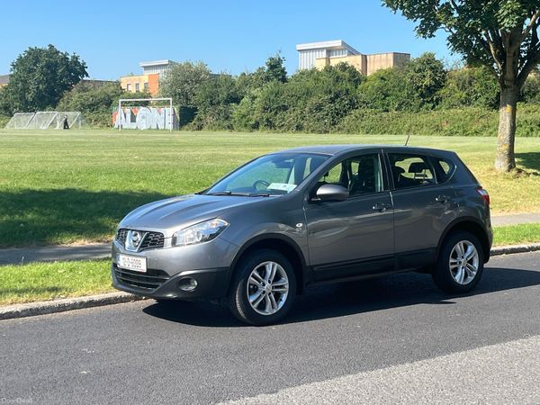 Nissan Qashqai Hatchback, Diesel, 2012, Grey
