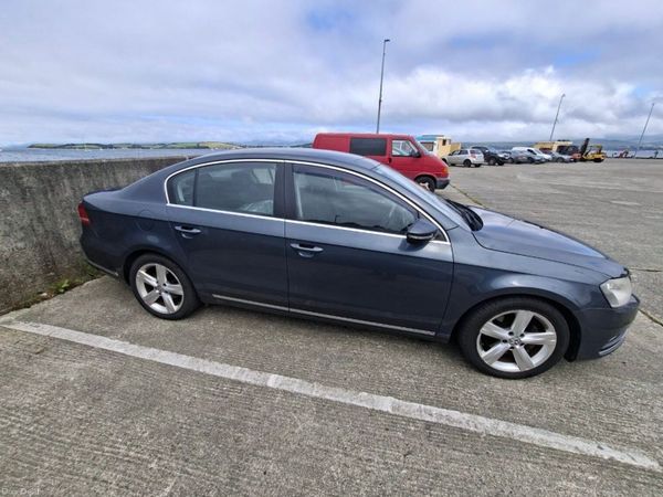 Volkswagen Passat Saloon, Diesel, 2012, Grey