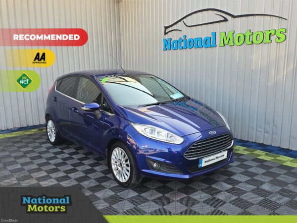 Ford Fiesta Hatchback, Petrol, 2014, Blue