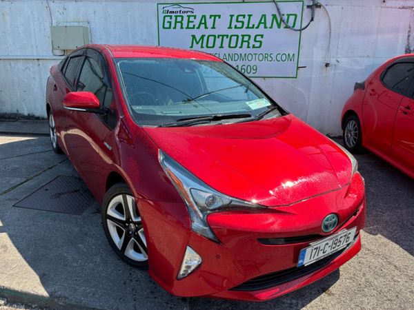 Toyota Prius Hatchback, Petrol Hybrid, 2017, Red