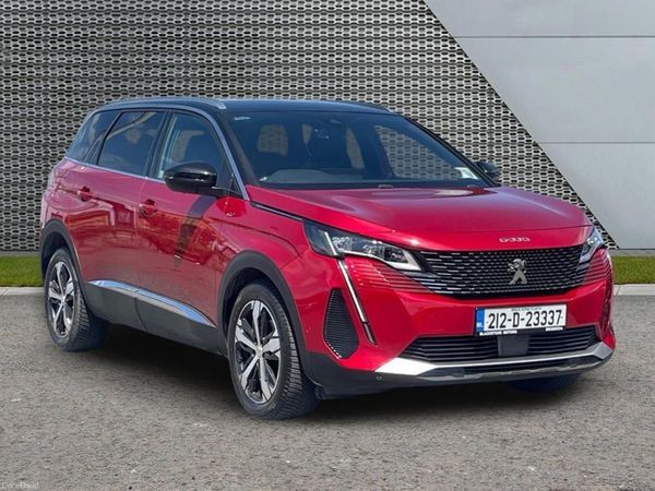 Peugeot 5008 MPV, Petrol, 2021, Red