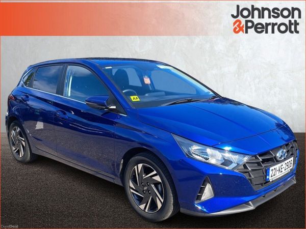 Hyundai i20 Hatchback, Petrol, 2022, Blue