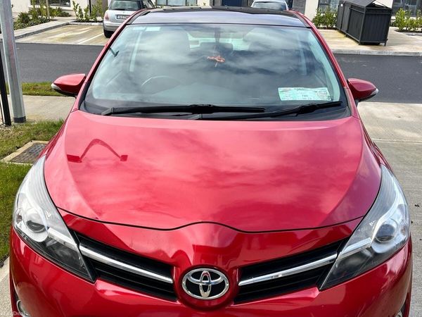 Toyota Verso MPV, Diesel, 2015, Red