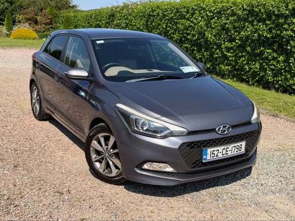 Hyundai i20 Hatchback, Petrol, 2015, Grey
