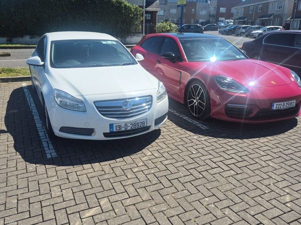 Vauxhall Insignia Hatchback, Diesel, 2013, White