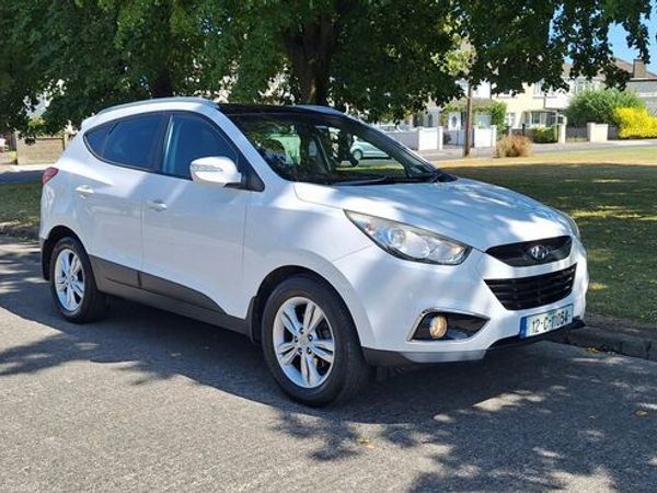 Hyundai ix35 SUV, Diesel, 2012, White