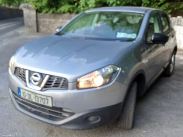 Nissan Qashqai Hatchback, Diesel, 2010, Grey