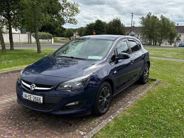 Vauxhall Astra Hatchback, Diesel, 2014, Blue