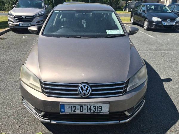 Volkswagen Passat Saloon, Diesel, 2012, Brown