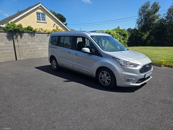 Ford Tourneo Estate/Jeep, Diesel, 2019, Grey