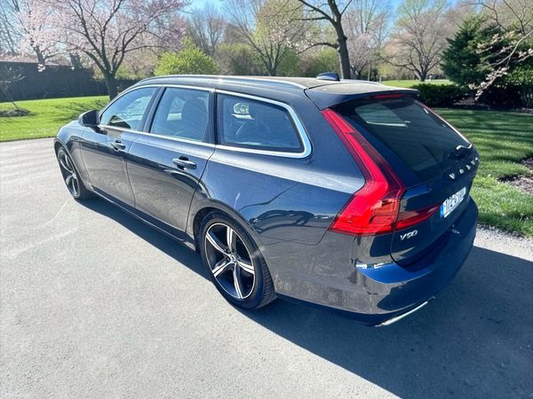 Volvo V90 Estate, Diesel, 2017, Grey