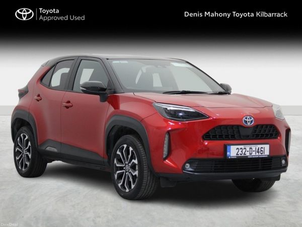 Toyota Yaris Cross Hatchback, Petrol Hybrid, 2023, Red