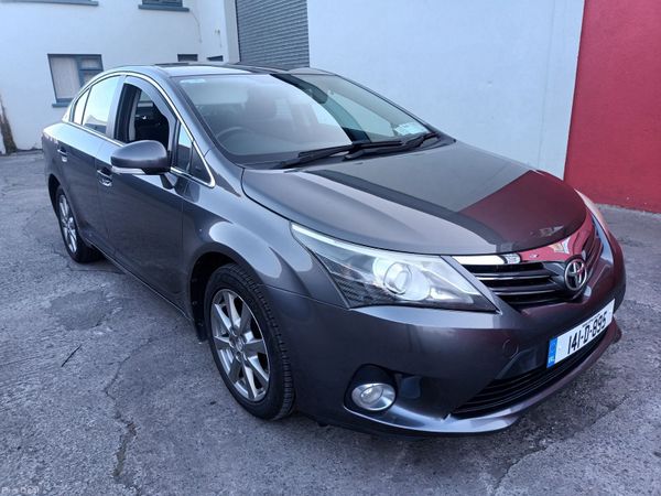 Toyota Avensis Saloon, Diesel, 2014, Grey