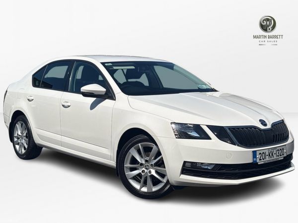 Skoda Octavia Hatchback, Diesel, 2020, White