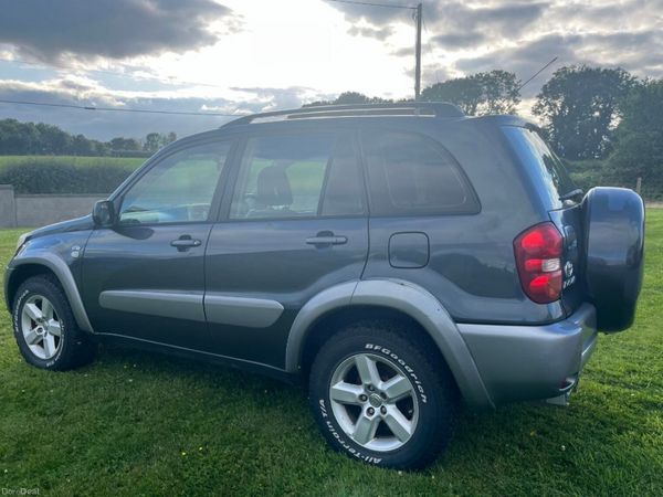 Toyota RAV4 SUV, Diesel, 2004, Grey