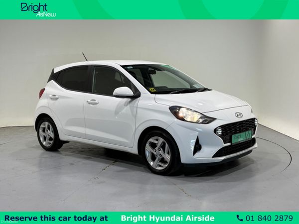 Hyundai i10 Hatchback, Petrol, 2022, White