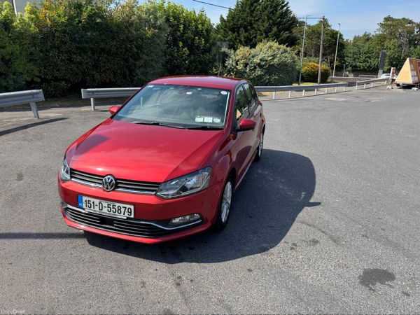 Volkswagen Polo Hatchback, Petrol, 2015, Red
