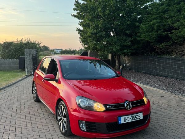 Peugeot 308 Hatchback, Diesel, 2011, Red
