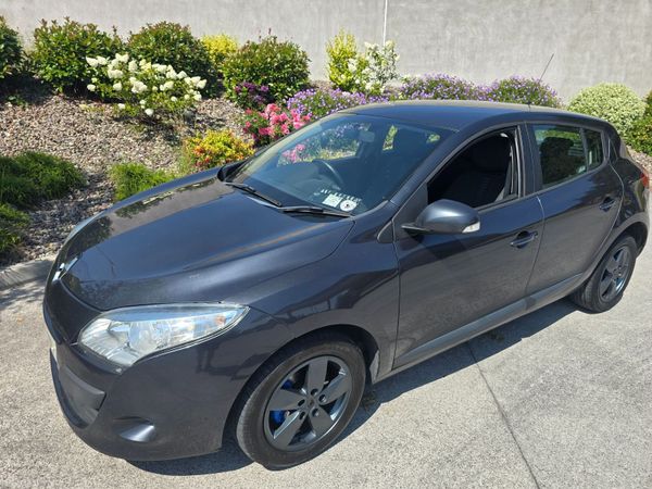 Renault Megane Estate, Diesel, 2011, Grey